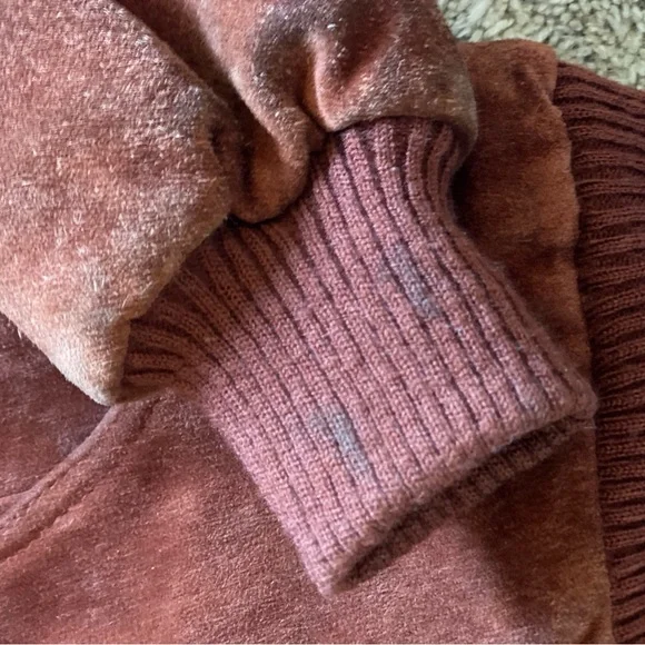 Vintage G-III New York leather bomber jacket with hood. - Picture 10 of 12